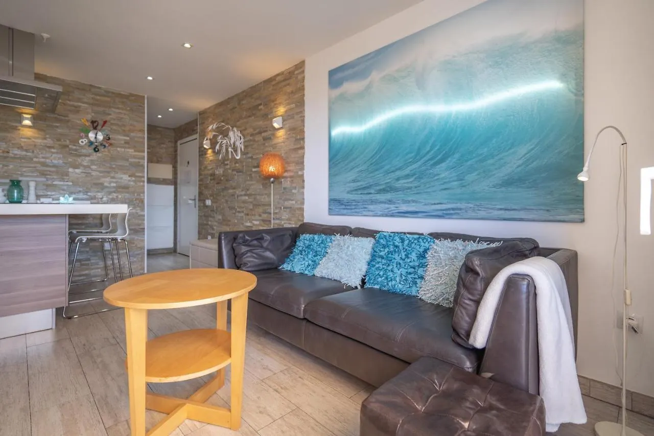 Go2Tenerife Apart'Cala Pool & Beach At 5 Mins Los Cristianos  0*, Los Cristianos (Tenerife)